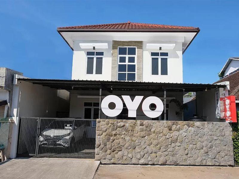 Super Oyo 995 Alice'S Homestay Syariah Jembel Dış mekan fotoğraf