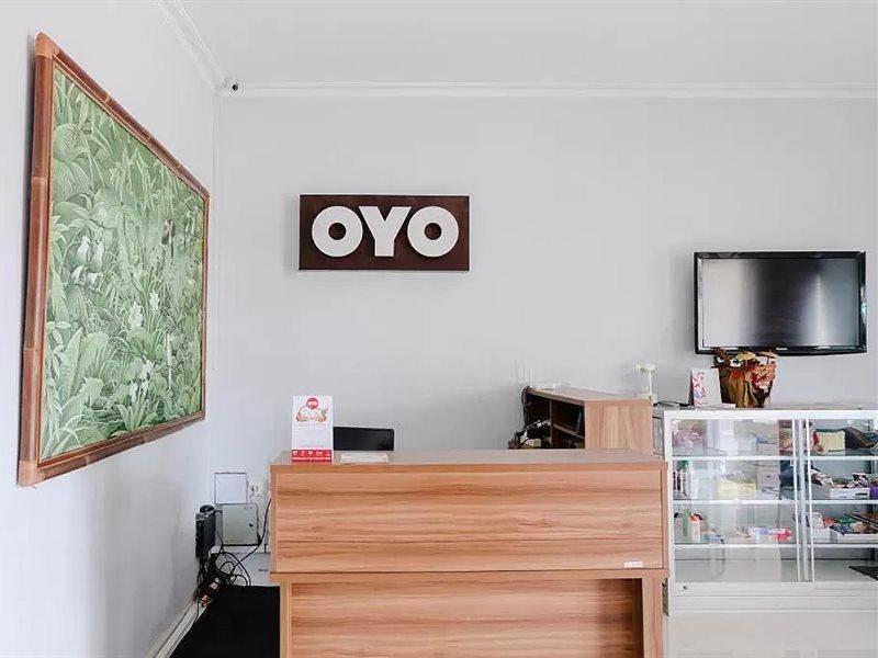 Super Oyo 995 Alice'S Homestay Syariah Jembel Dış mekan fotoğraf