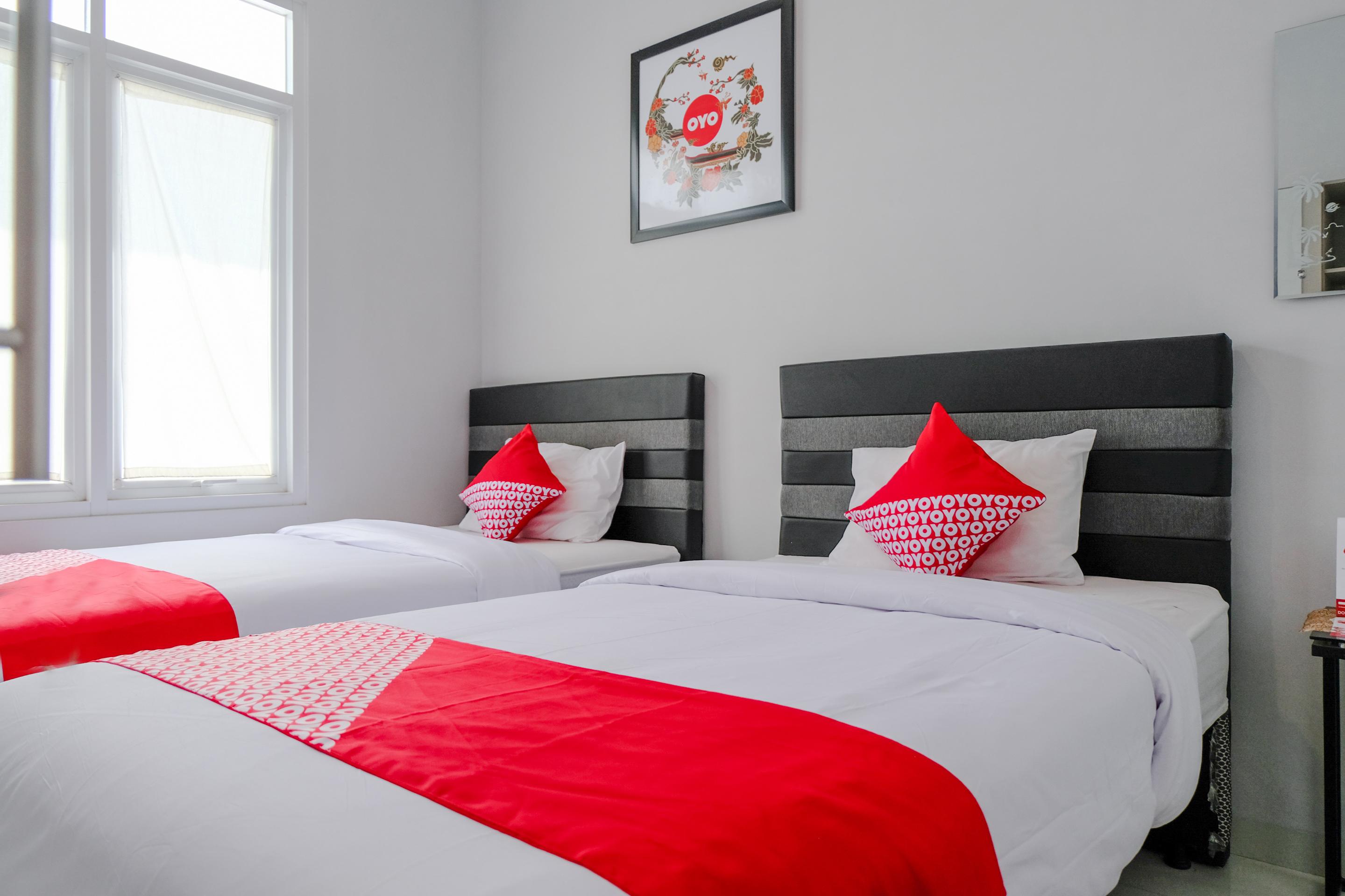 Super Oyo 995 Alice'S Homestay Syariah Jembel Dış mekan fotoğraf